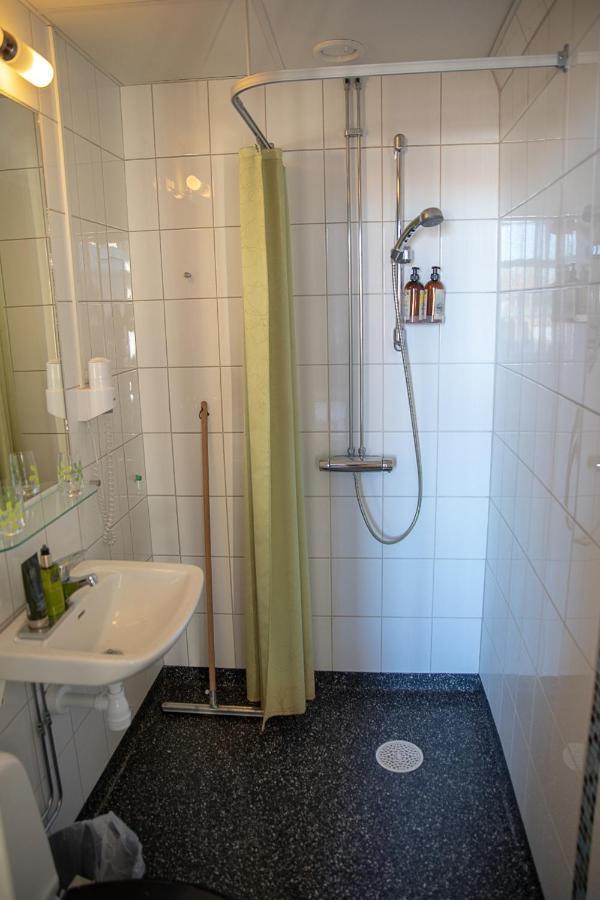Hotell Station Skinnskatteberg Luaran gambar