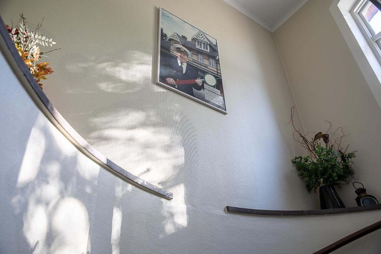 Hotell Station Skinnskatteberg Luaran gambar