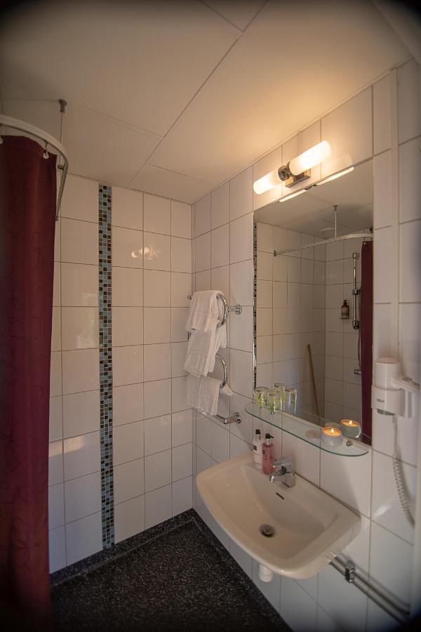 Hotell Station Skinnskatteberg Luaran gambar